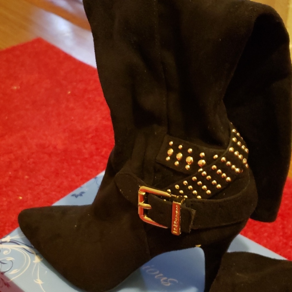BCBG Boots